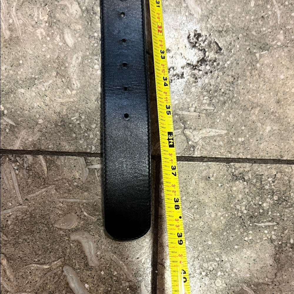 Gucci Marmot Black Leather Belt - Picture 5 of 14